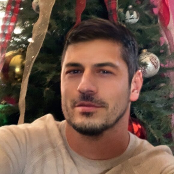 Meet your Posher, Ande's Wardrobe - Picture 1 of 1